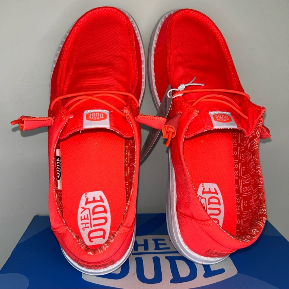 Hey Dude Wendy Stretch Canvas Fiery Coral Sz US 10